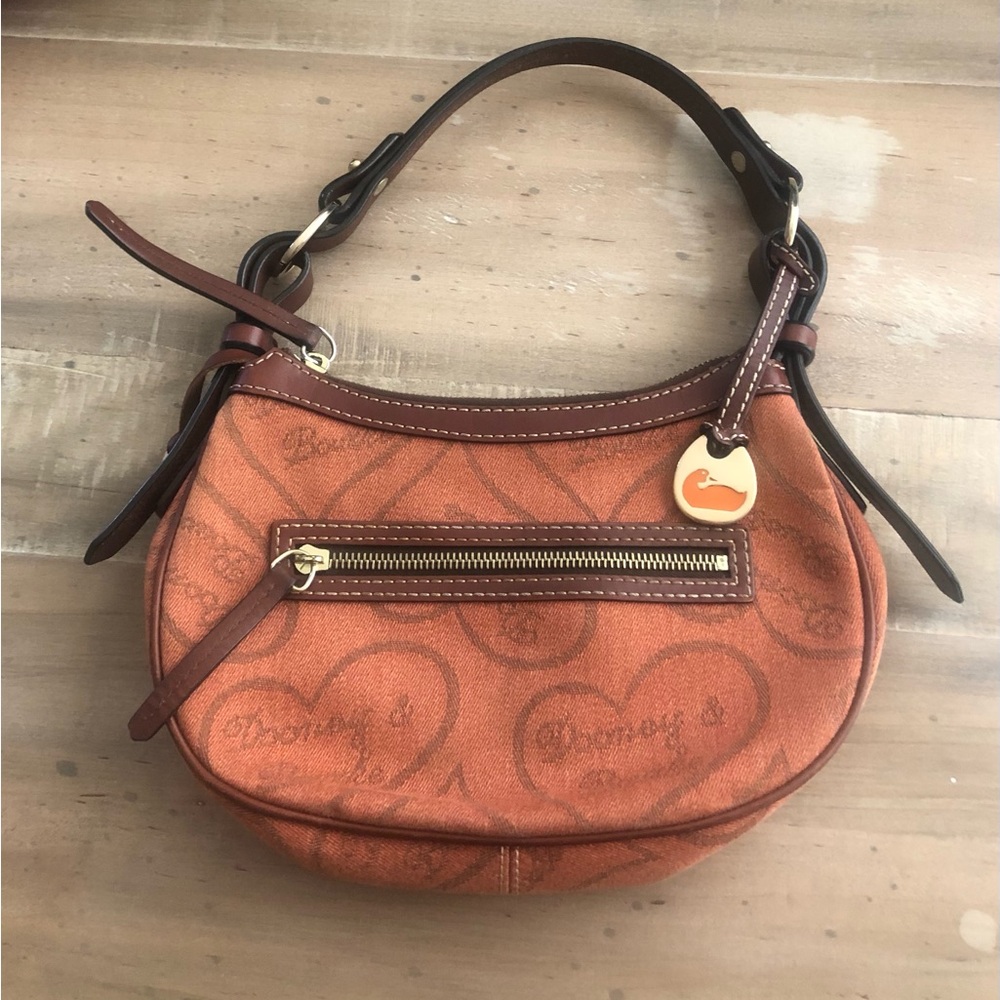 Dooney & Bourke heart purse